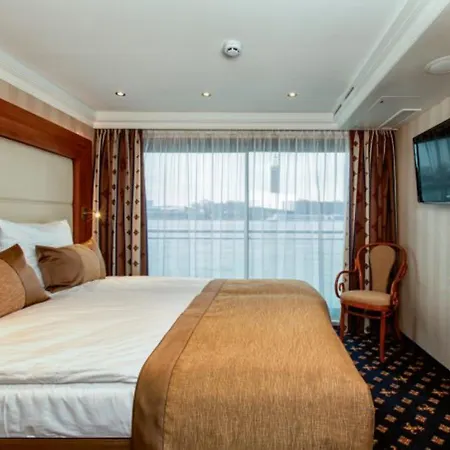 Hotel Baxter Hoare Ship